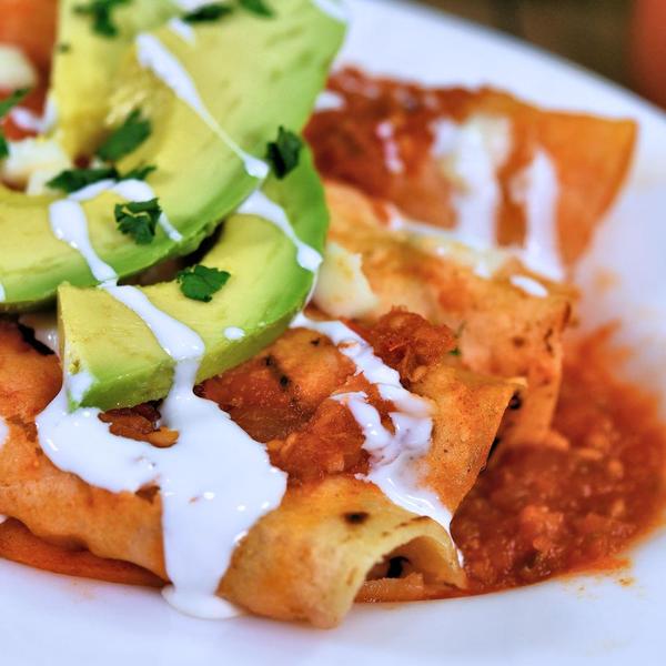 Cheese and Onion Entomatadas