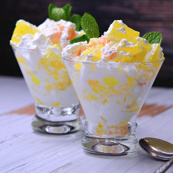 closeup of lemon fluff salad