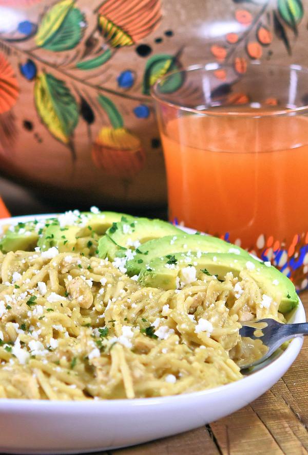 Green Spaghetti with Roasted Poblano