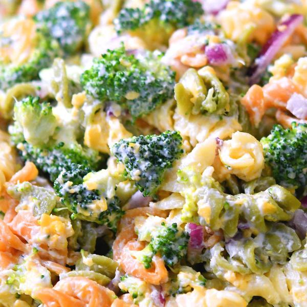 Broccoli Cheddar Pasta Salad
