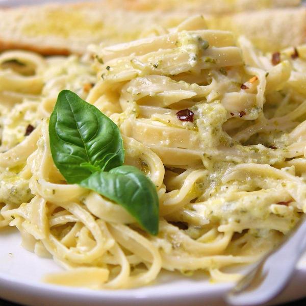 fettucini tossed with zucchini pasta sauce