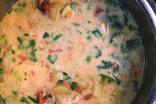 Tuscan Chicken Soup