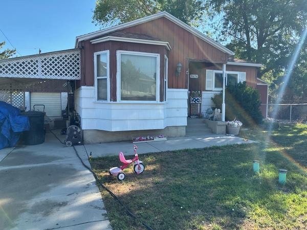 Magna — Helen Dr exterior