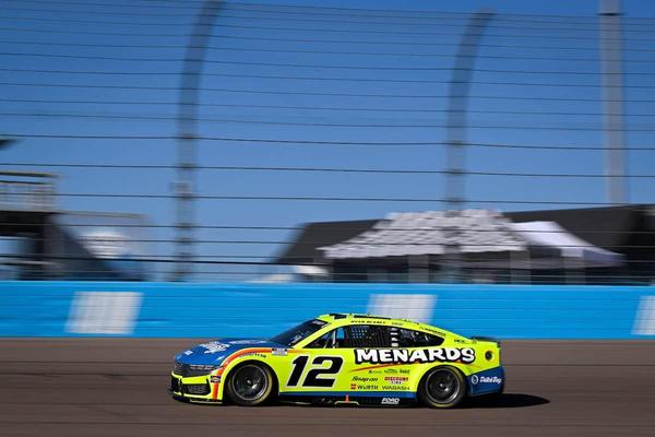 (Photo: Nigel Kinrade Photography)