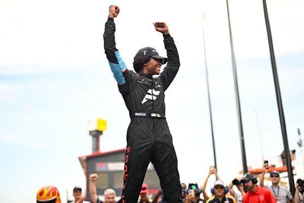 (Photo: James Black/Penske Entertainment)
