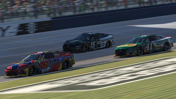 (Photo: iRacing via eNASCAR)