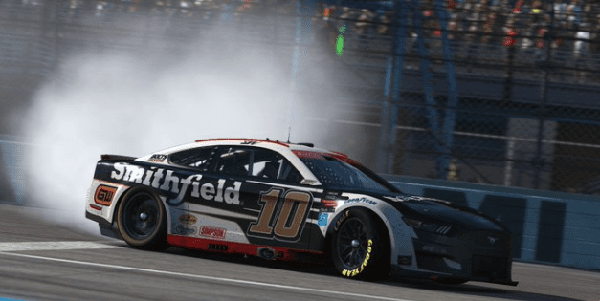 (Photo: iRacing via Justin Melillo)