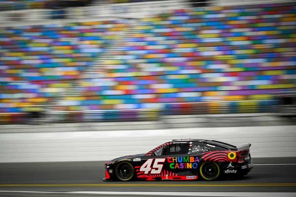 (Photo: Nigel Kinrade Photography)