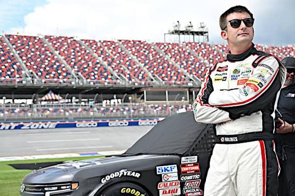 (Photo: Nigel Kinrade Photography)