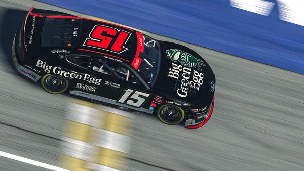 (Photo: iRacing via eNASCAR)