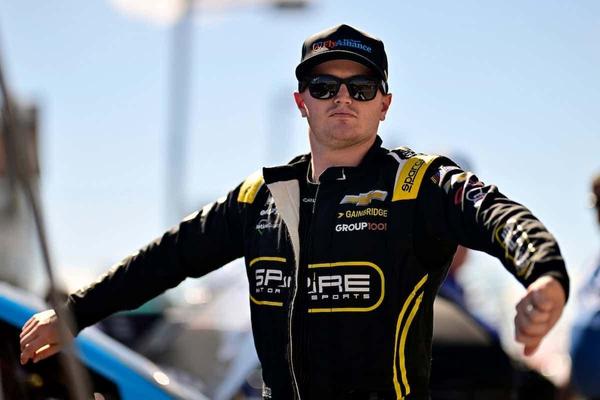 (Photo: Nigel Kinrade Photography)