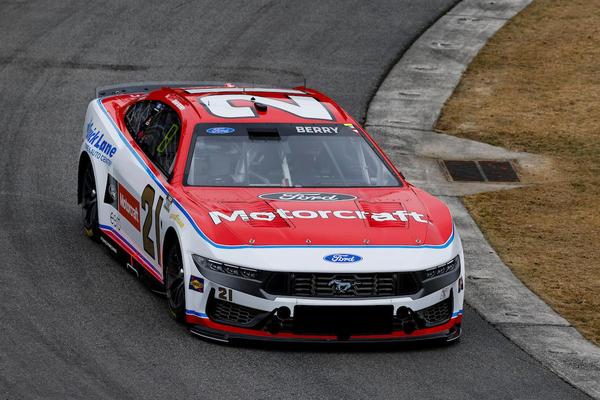 (Photo: Nigel Kinrade Photography)