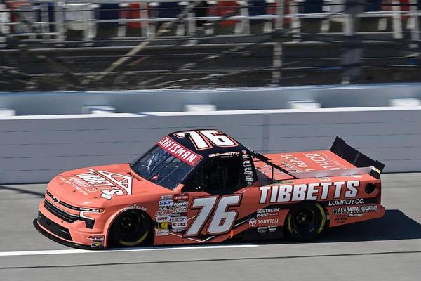 (Photo: Nigel Kinrade Photography)