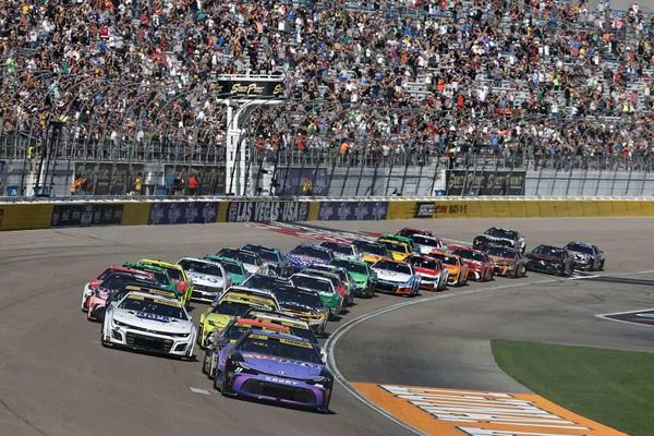 (Photo: Nigel Kinrade Photography)