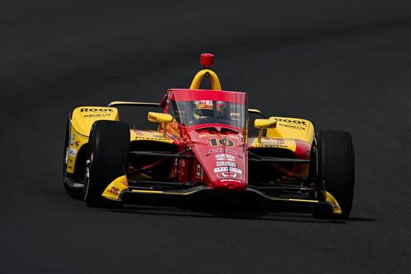 (Photo: James Black/Penske Entertainment)
