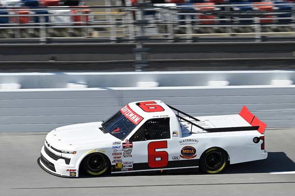 (Photo: Nigel Kinrade Photography)