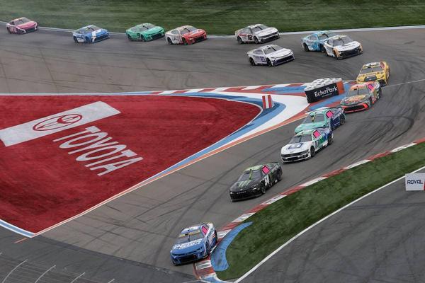 (Photo: Nigel Kinrade Photography)