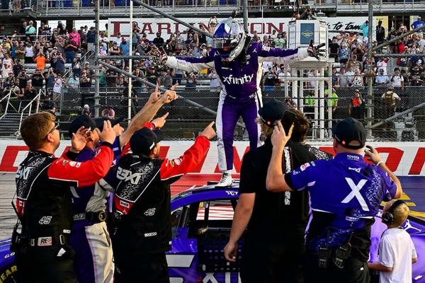 (Photo: Nigel Kinrade Photography)