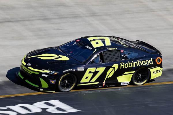 (Photo: Nigel Kinrade Photography)