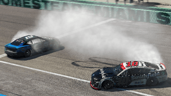 (Photo: iRacing via eNASCAR)