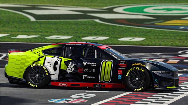 (Photo: iRacing via Justin Melillo)
