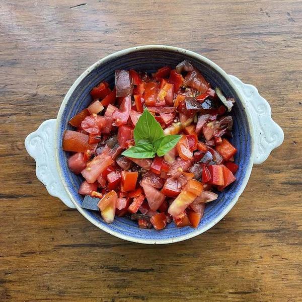 Tomato Red Pepper Salad
