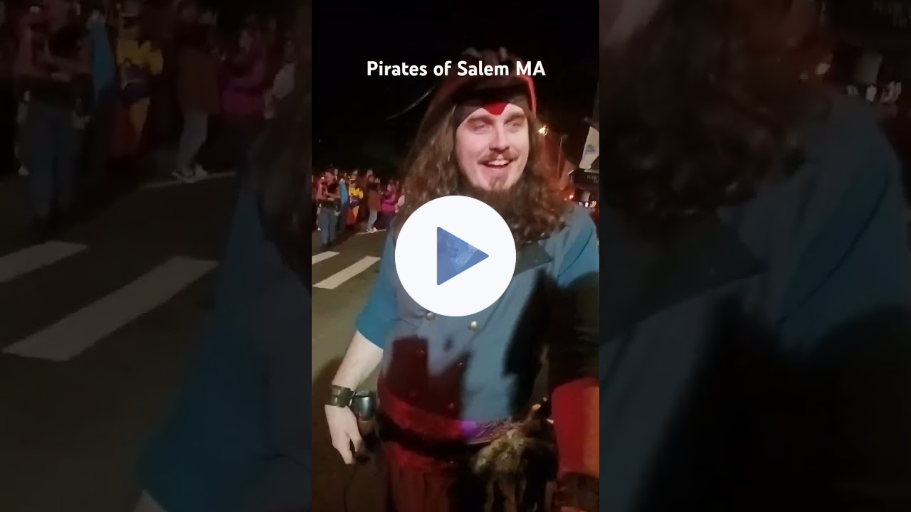 🦜PIRATES OF SALEM MA🏴‍☠️HAUNTED HAPPENINGS PARADE🎃SALEM MA🧹#salemmassachusetts #halloween #pirates