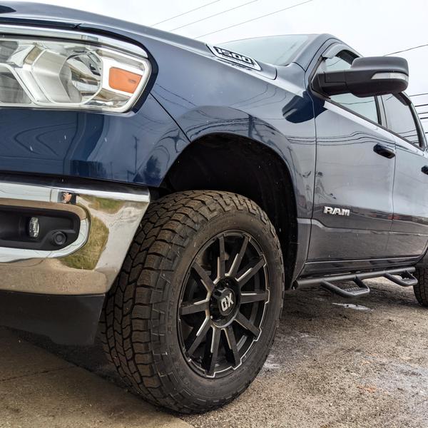 RAM with Level Suspension Spacer Kit