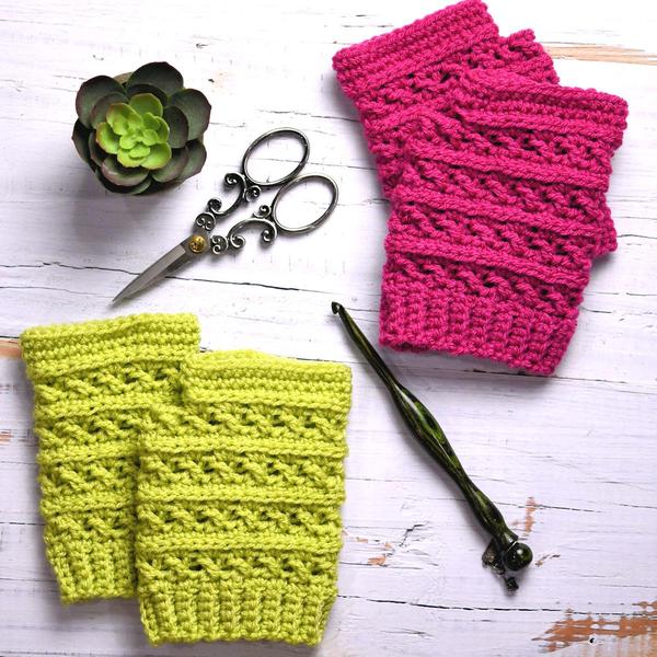 Sweet Pea Fingerless Mitts Free Crochet Pattern