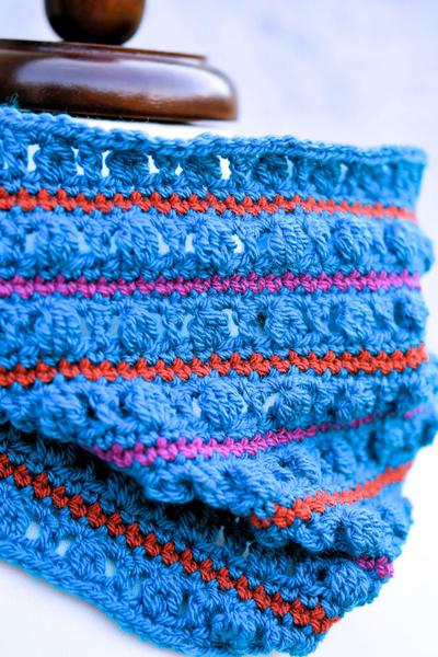 closeup of crochet cowl in dk weight yarn