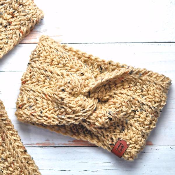 Nautilus Twisted Headband Free Crochet Pattern