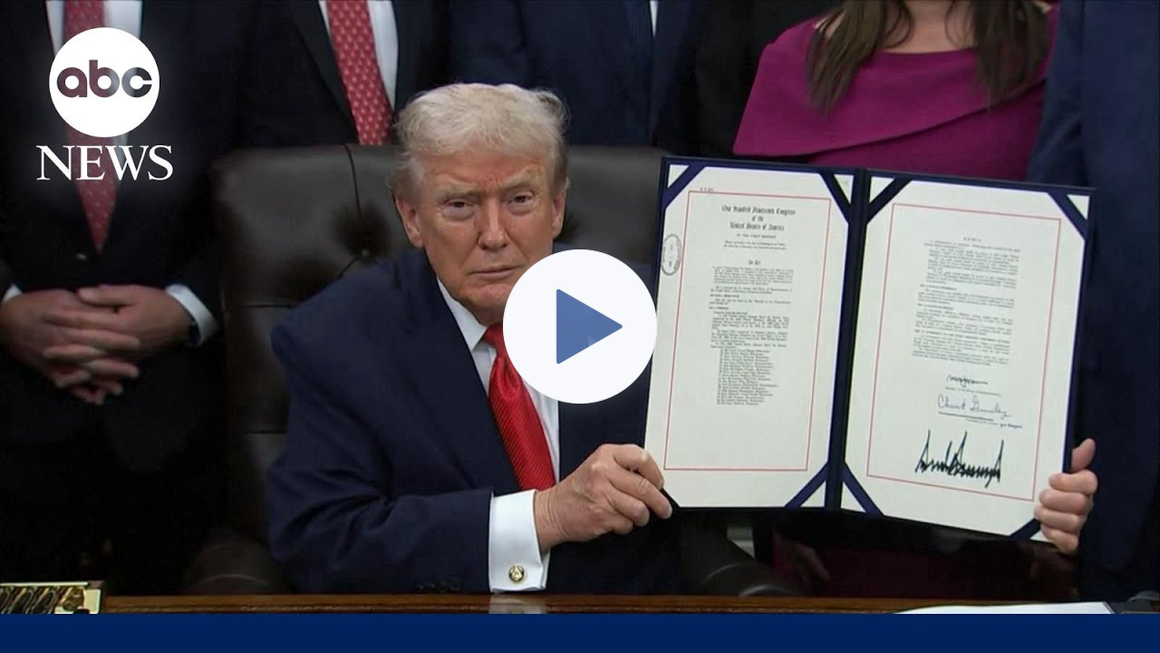 Trump's signature to appear on dollar bills