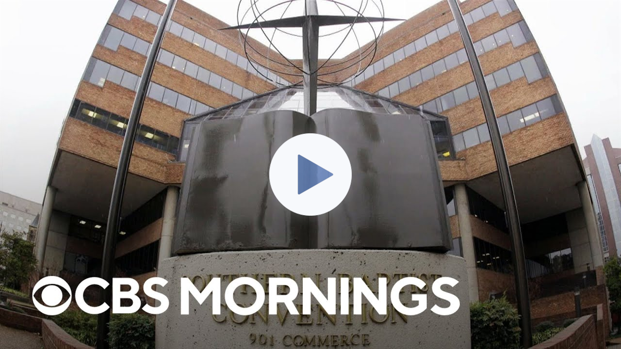 Southern Baptists ban female pastors, won't allow churches with women pastors to return