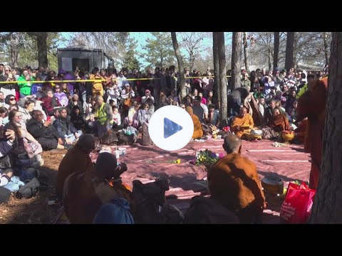 Buddhist monks greeted by large crowd during peace walk into Blythewood