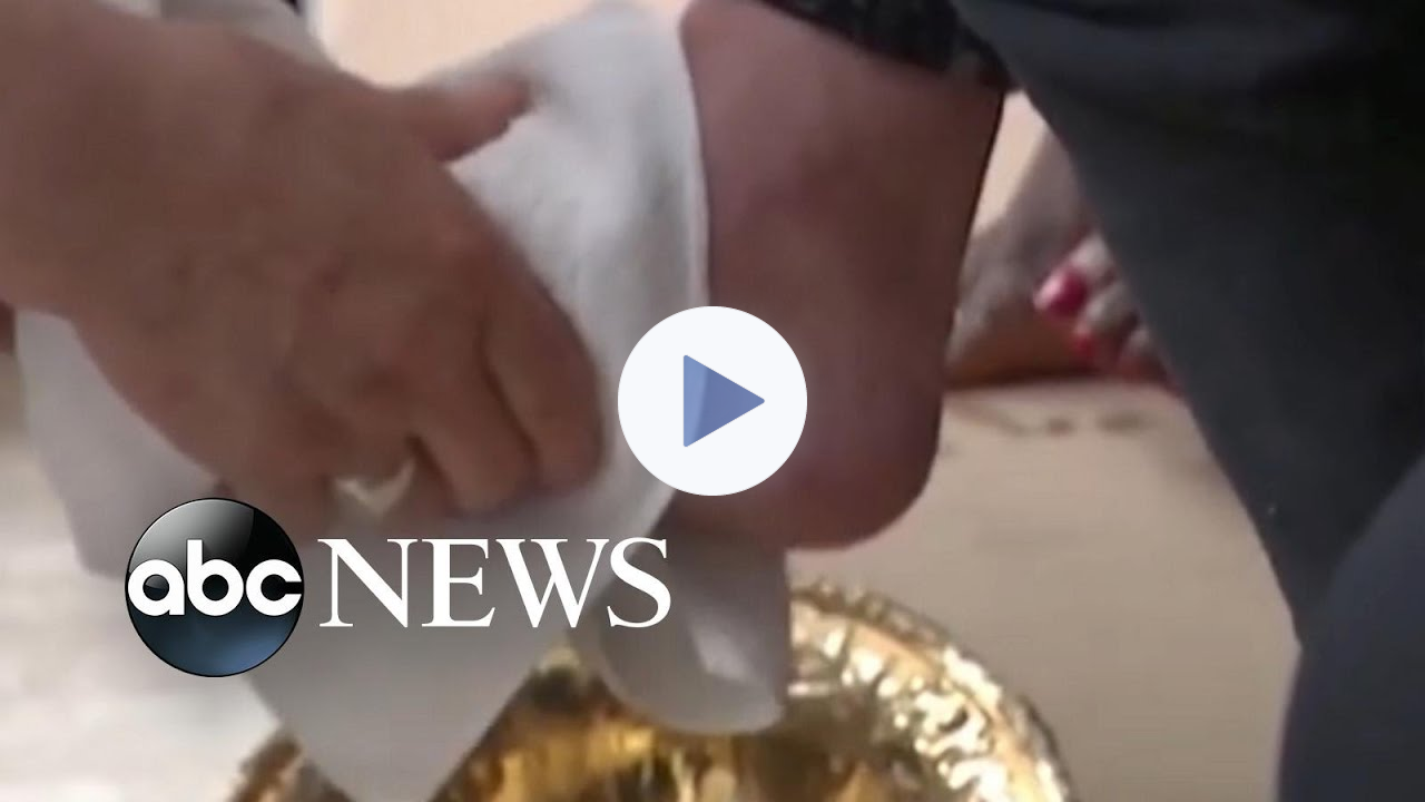 Pope Francis visits Italian prison for traditional foot-washing service
