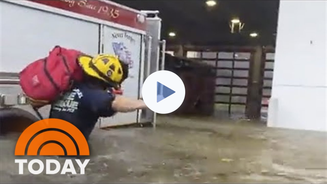 Neighbors Become Heroes As Hurricane Ian Slams Florida Coast