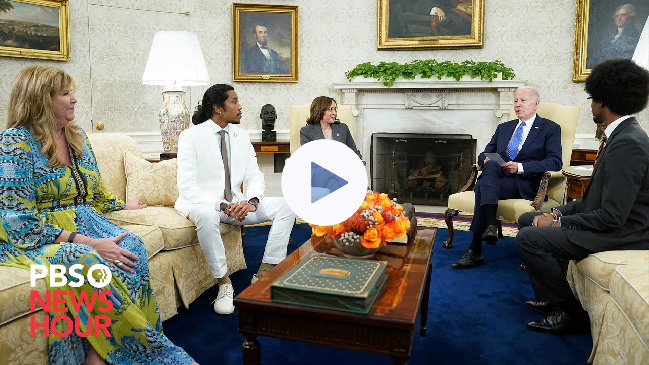 WATCH: Biden meets with three Tennessee Democratic representatives who participated in gun protest