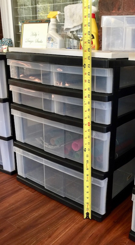 Iris storage unit