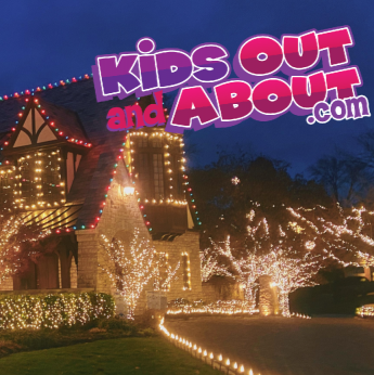 KidsOutAndAbout.com's huge holiday light list