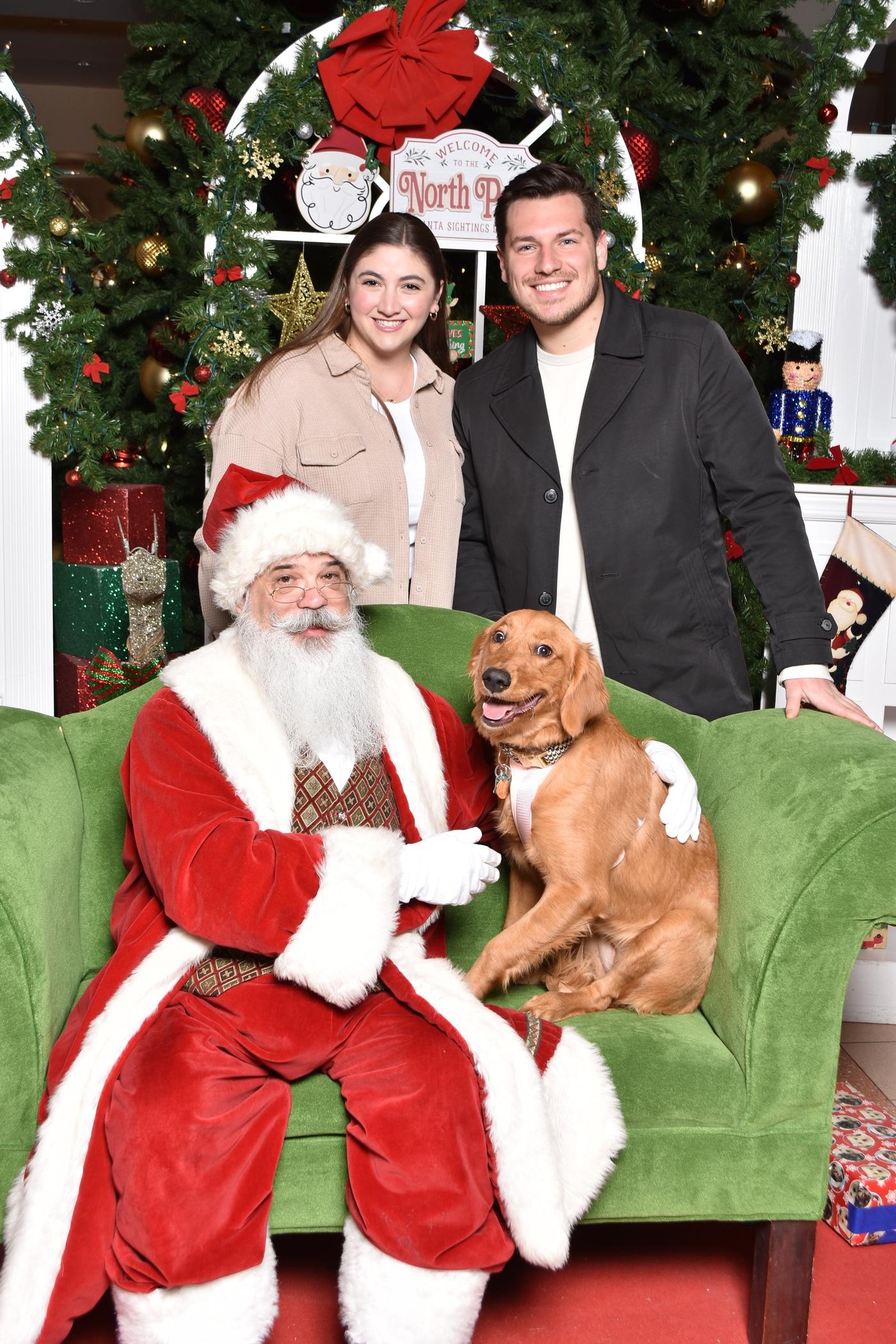 Walden Galleria Santa with pet