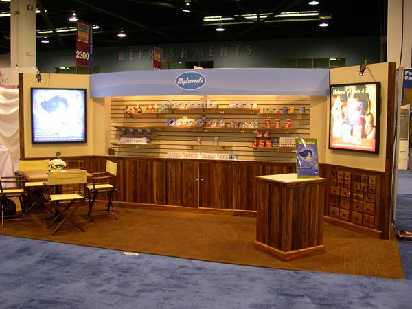 Custom booth: Hyland's