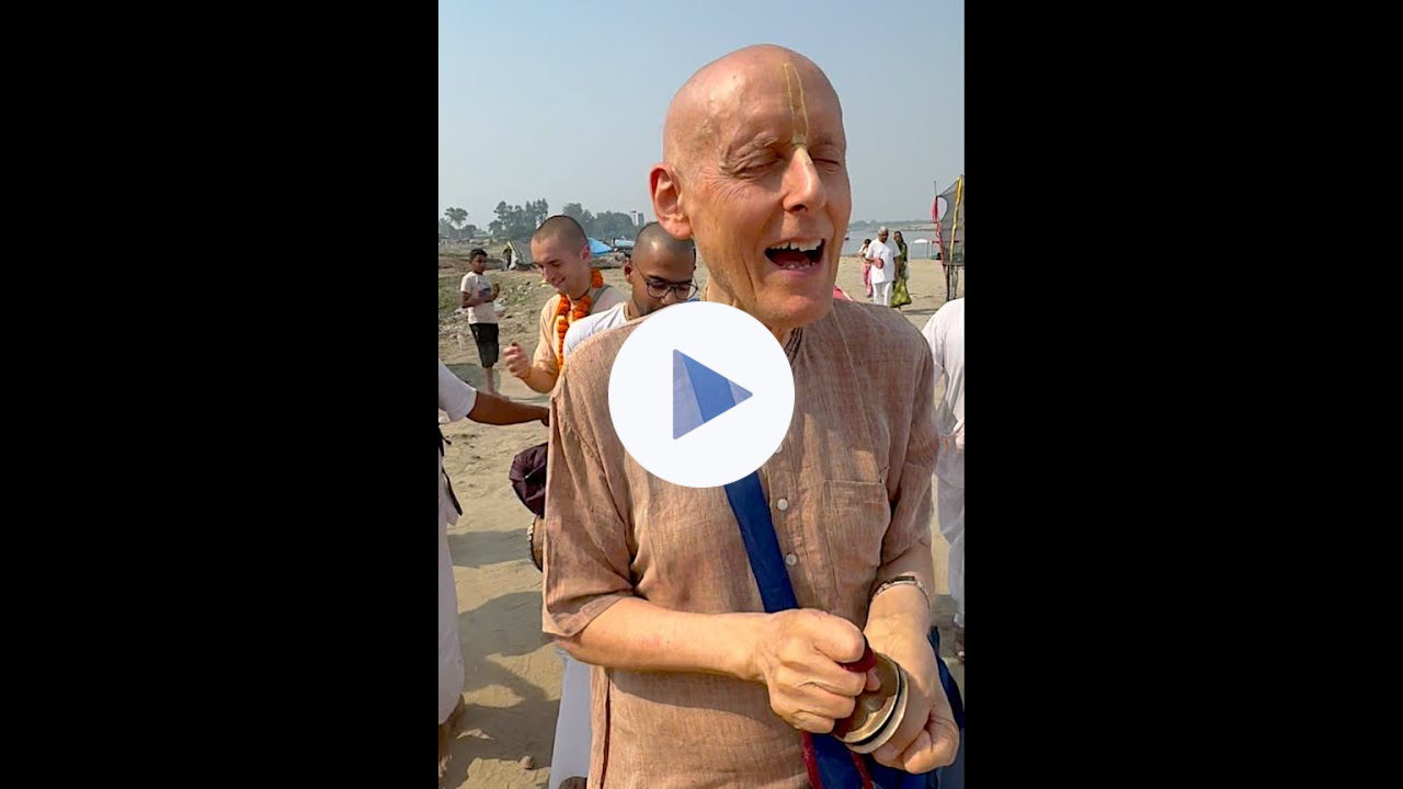 'Ecstatic Kirtan by the Yamuna River on 25 October 203