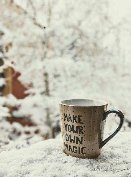 Make your own magic mug on white snow