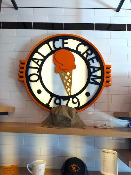 ojai ice cream sign
