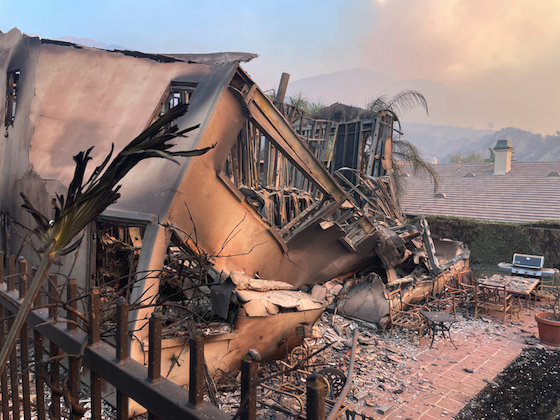 eaton fire altadena house