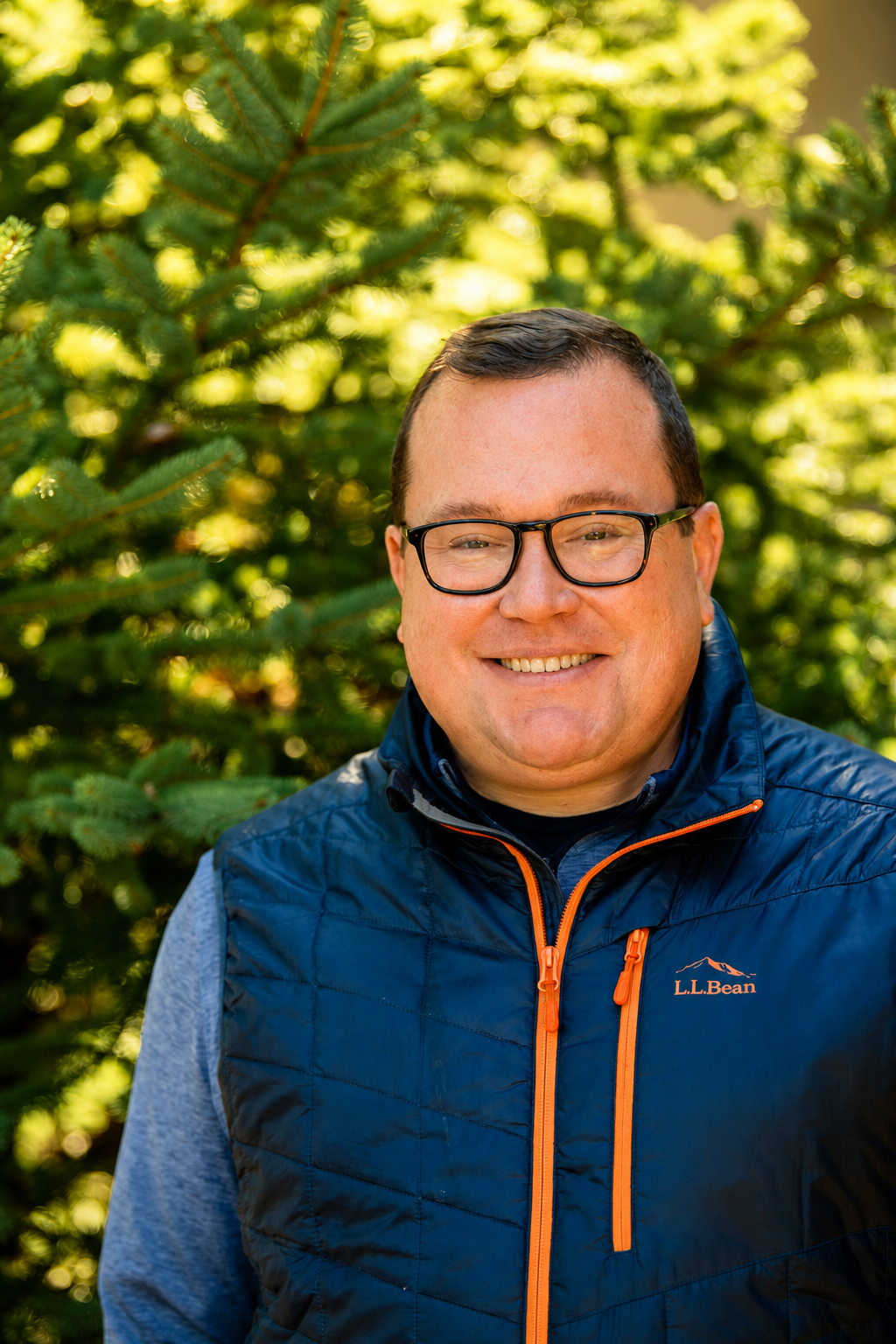Sean, author of Inbox Leadership, smiling outdoors