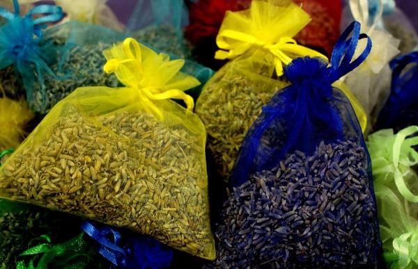  Make Your Own Fragrance Sachets