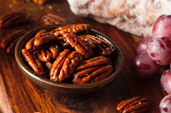 Maple Cayenne Pecans