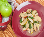 Chicken with Spinach and Apple