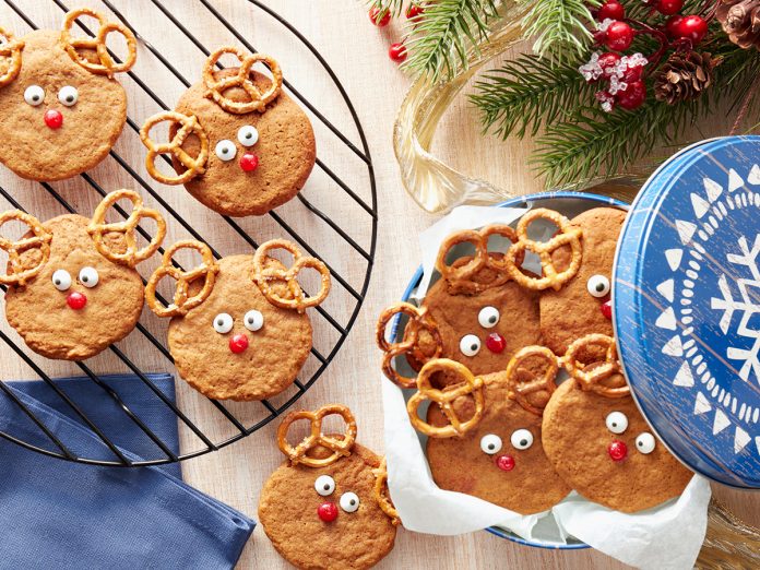 Ginger Molasses Reindeer Cookies